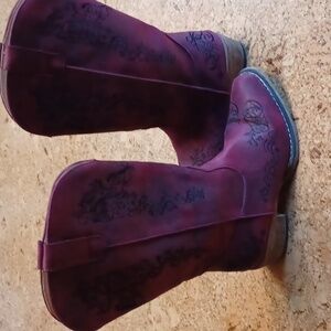 Roper Women's Riley Deep Red Snip Toe Scroll Cowboy Boots Size 8